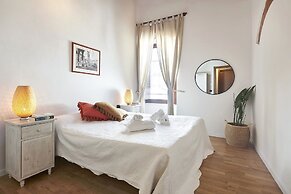 A Few Steps to The Duomo Amazing 4BD Apt