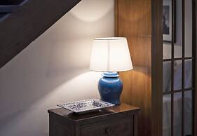 Palace with balcony View to Pitti Palace and the Duomo