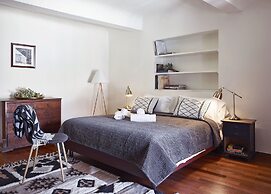 Palace with balcony View to Pitti Palace and the Duomo