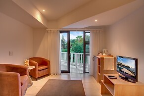 Limoni Luxury Suites