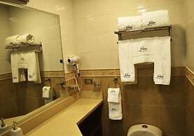 Selenza Apart Hotel