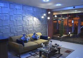 Selenza Apart Hotel