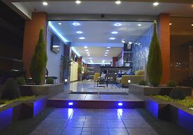 Selenza Apart Hotel