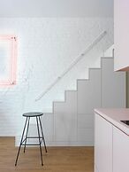 Safe Haven Apart Hotel