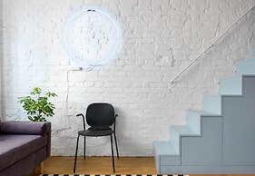 Safe Haven Apart Hotel