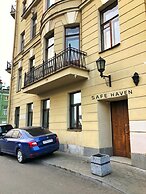 Safe Haven Apart Hotel