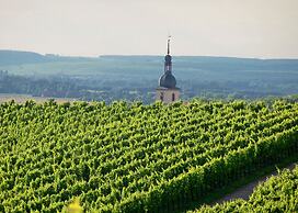 Landhotel & Weingasthof Schwarzer Adler