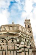 Spacious 4BD Apt Near the Duomo