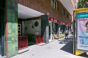 Spacious & Quiet 4 Bedroom Apartment