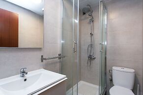 Spacious & Quiet 4 Bedroom Apartment