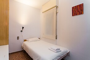 Spacious & Quiet 4 Bedroom Apartment