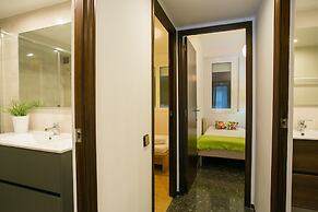 Apartment With Large And Private Terrace