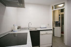 Apartment With Large And Private Terrace