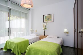 Apartment With Large And Private Terrace