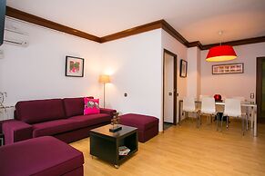 Apartment With Large And Private Terrace