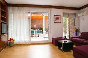 Apartment With Large And Private Terrace