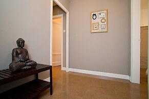 Cute & Spacious Eixample Apartment