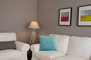 Cute & Spacious Eixample Apartment