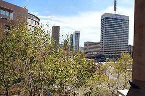 Cute & Spacious Eixample Apartment