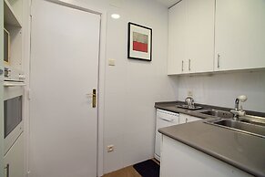 Cute & Spacious Eixample Apartment
