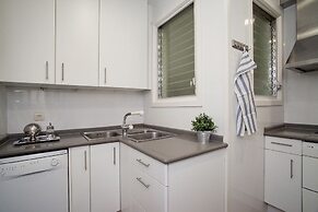 Cute & Spacious Eixample Apartment