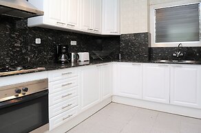 Amazing City Center Apartment