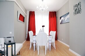 Amazing City Center Apartment