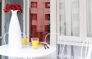 Amazing City Center Apartment