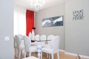 Amazing City Center Apartment