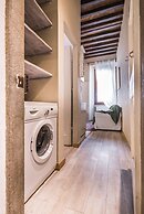 A Few Steps to The Duomo Enchanting 2BD Apt