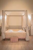 Breathtaking 4BD Apt 5min Walk to Duomo