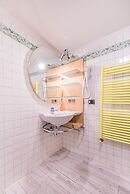 A Few Steps to The Duomo Upscale 2BD Apt