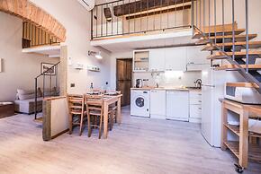 A Few Steps to The Duomo Upscale 2BD Apt