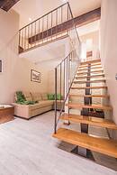 A Few Steps to The Duomo Upscale 2BD Apt