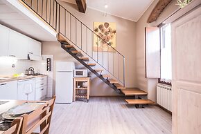 A Few Steps to The Duomo Upscale 2BD Apt