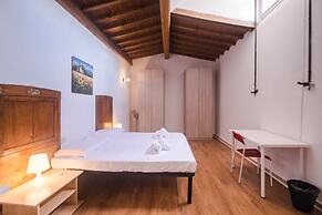 Lovely 4BD Apt 3min Walk to Ponte Vecchio