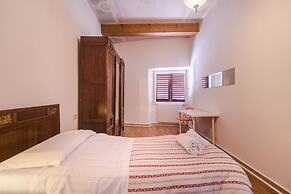 Lovely 4BD Apt 3min Walk to Ponte Vecchio