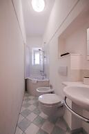 Lovely 4BD Apt 3min Walk to Ponte Vecchio