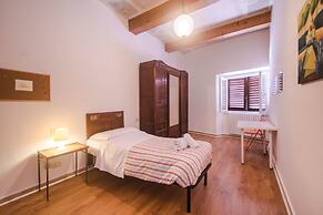 Lovely 4BD Apt 3min Walk to Ponte Vecchio