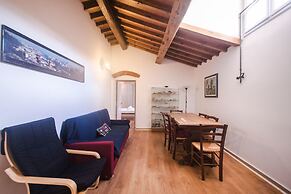 Lovely 4BD Apt 3min Walk to Ponte Vecchio
