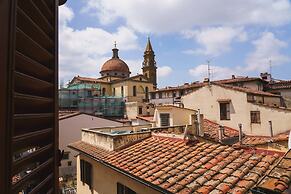 Lovely 4BD Apt 3min Walk to Ponte Vecchio