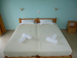 Alexandros Guest House