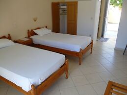 Alexandros Guest House