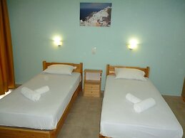 Alexandros Guest House