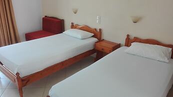 Alexandros Guest House