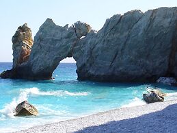 Alexandros Guest House