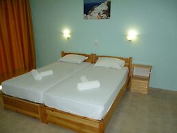 Alexandros Guest House
