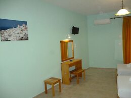 Alexandros Guest House