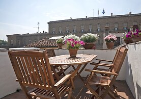 Amazing View to Pitti Palace 3BD Apt
