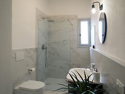 Amazing View to Pitti Palace 3BD Apt